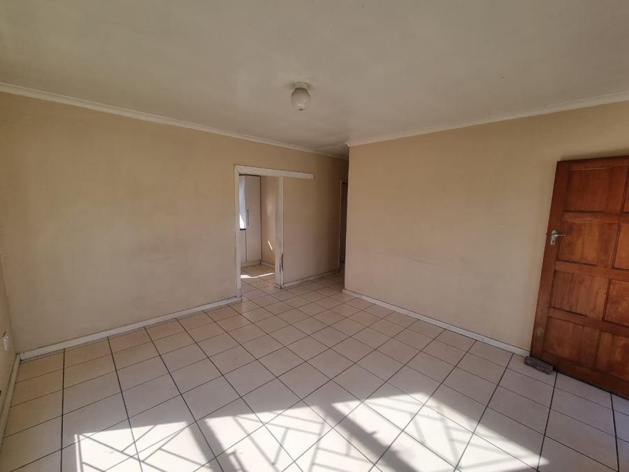 To Let 3 Bedroom Property for Rent in Devon Park Village Western Cape